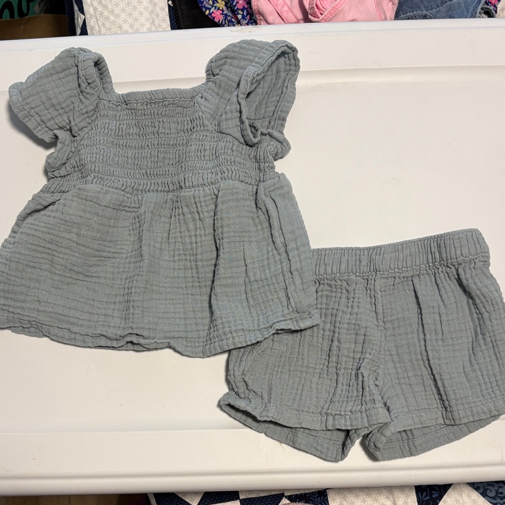 Organic Little Planet by Carters Short Set